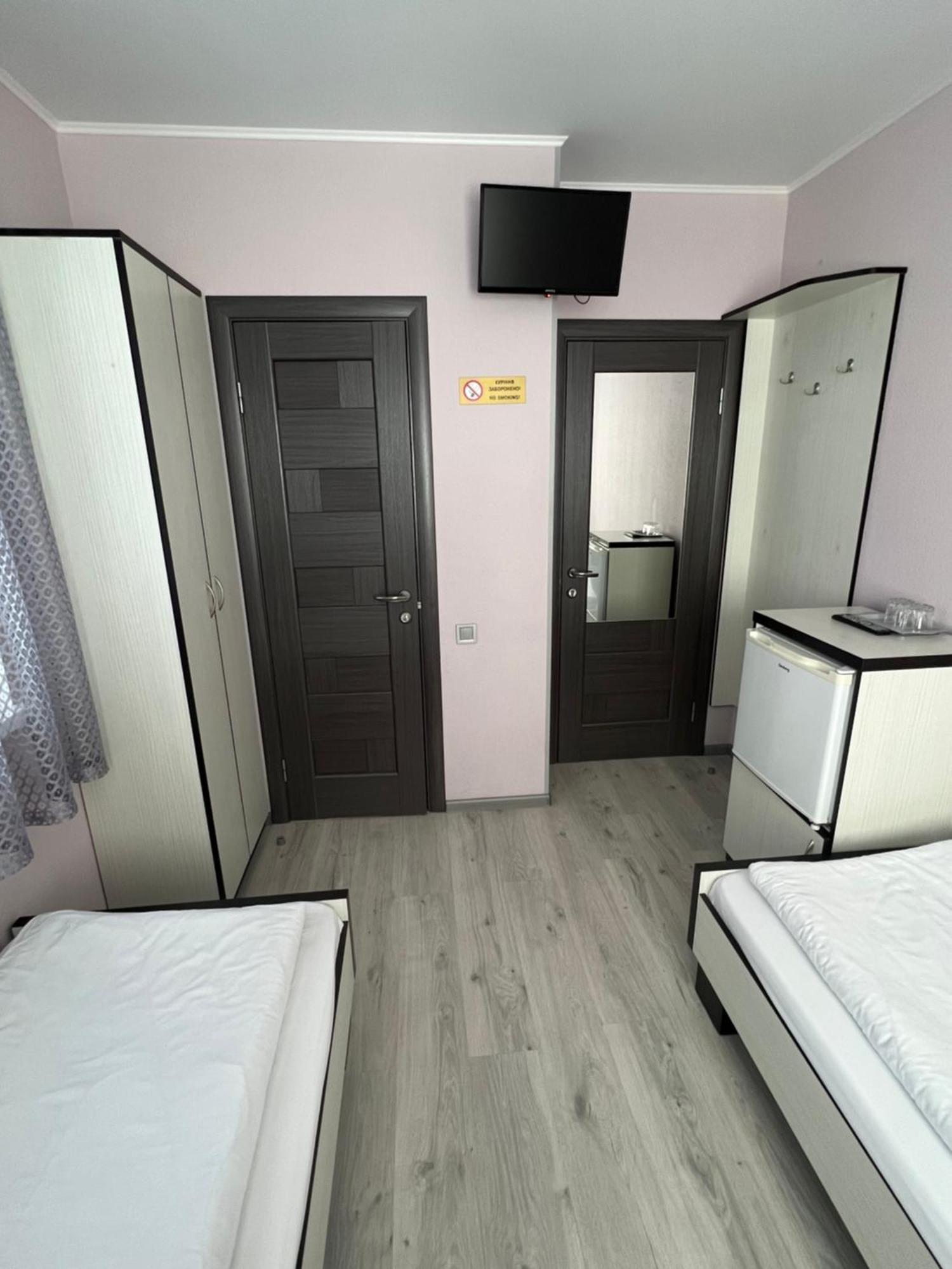 Guest House Max Khmelʼnytsʼkyy Kültér fotó